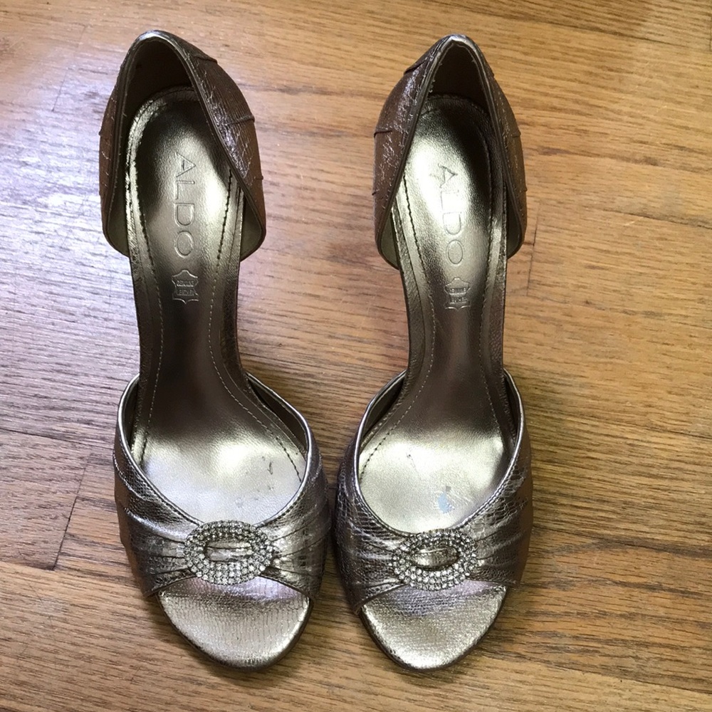 Aldo heels, size 8, rose gold/gold